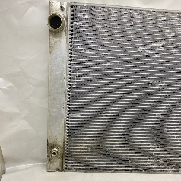 BMW 5 E60/E65 5.20i/5.30 Su Radyatörü 8MK376718-001 En Uygun Oto Parça