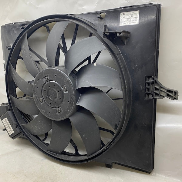 BMW 5 E60/X3 E86 Radyatör Soğutucu Fan Seti 75789022 Orijinal Çıkma En Uygun Oto Parça