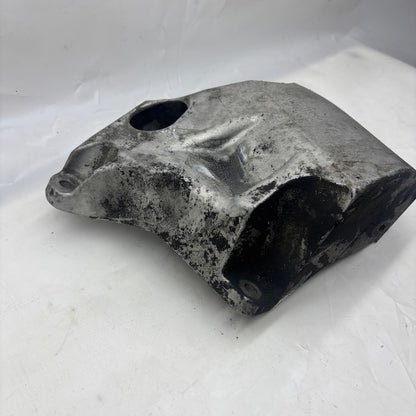 BMW 5 F10 Motor Bağlantı Braketi 2211-6793003-02 - En Uygun Oto Parça