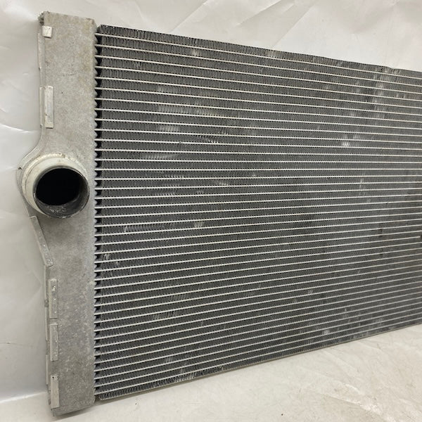 BMW 5 F10 Motor Su Radyatörü 8509175 Orijinal Çıkma