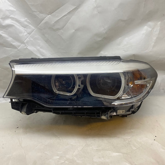 BMW 5 G30 Sol Far 8499111-01 En Uygun Oto Parça