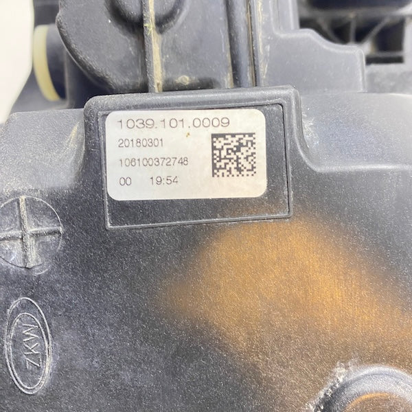 BMW 5 G30 Sol Far 8499111-01 En Uygun Oto Parça