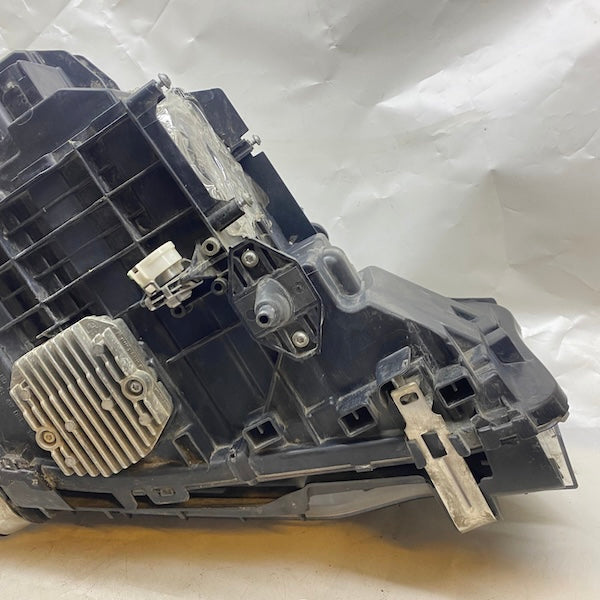 BMW 5 G30 Sol Far 8499111-01 En Uygun Oto Parça