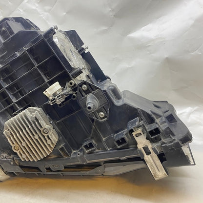 BMW 5 G30 Sol Far 8499111-01 En Uygun Oto Parça