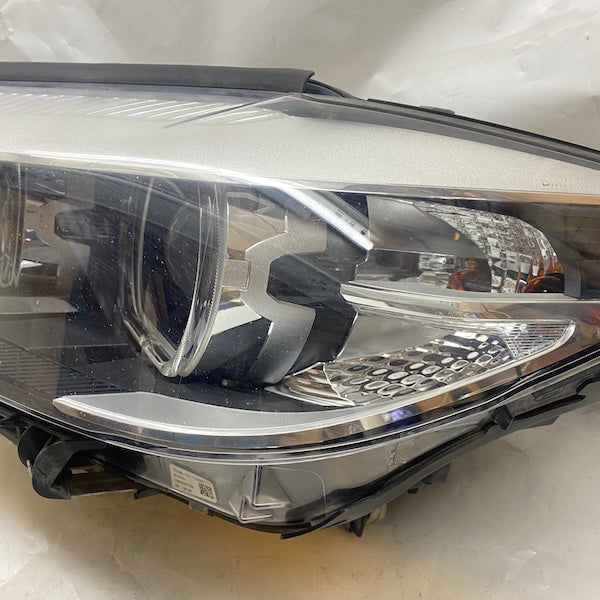 BMW 5 G30 Sol Far 8499111-01 En Uygun Oto Parça