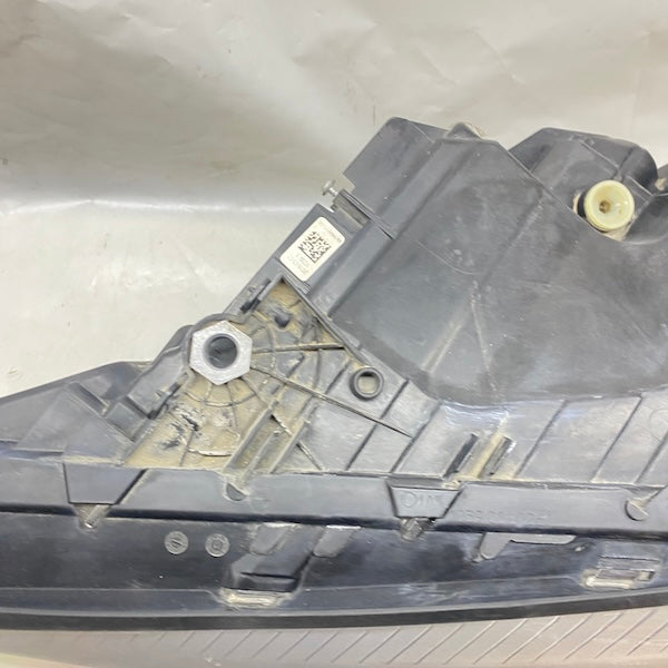 BMW 5 G30 Sol Far 8499111-01 En Uygun Oto Parça