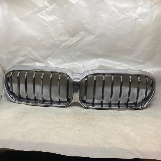 BMW 5 G30/G31 Ön Panjur 5113185178 Orijinal Çıkma En Uygun Oto Parça