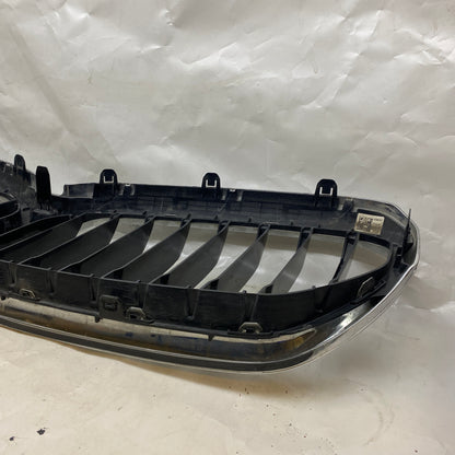 BMW 5 G30/G31 Ön Panjur 5113185178 Orijinal Çıkma En Uygun Oto Parça