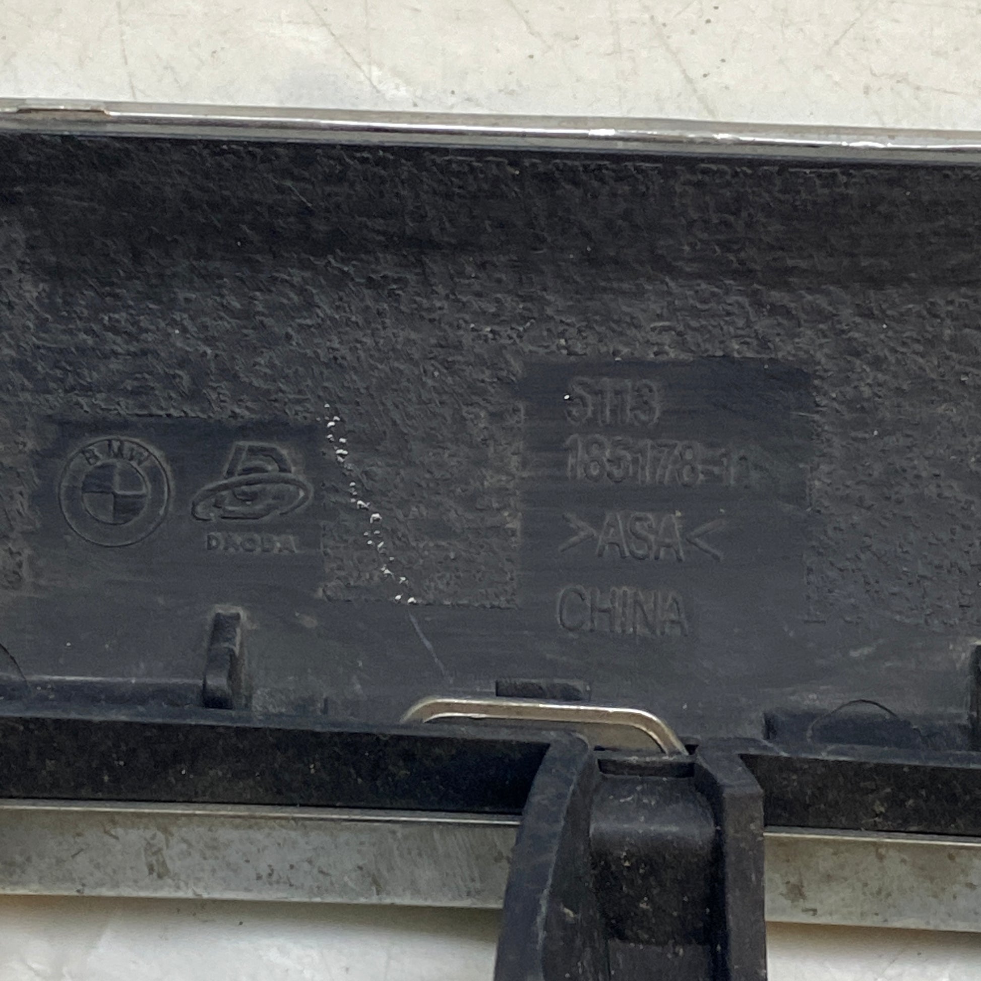 BMW 5 G30/G31 Ön Panjur 5113185178 Orijinal Çıkma En Uygun Oto Parça