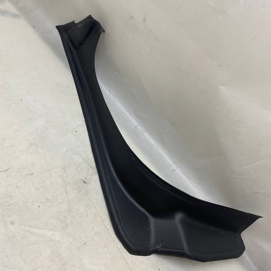BMW 5 Serisi 530 Arka Bagaj Oluk Çıtası 51497400595 17-20