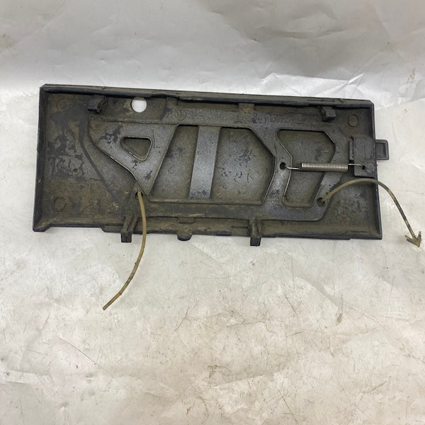 BMW 5 Serisi E34 Ön Çeki Kapağı 1973719 En Uygun Oto Parça