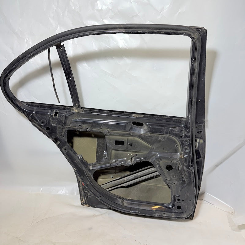 BMW 5 Serisi E39 Sol Arka Kapı En Uygun Oto Parça