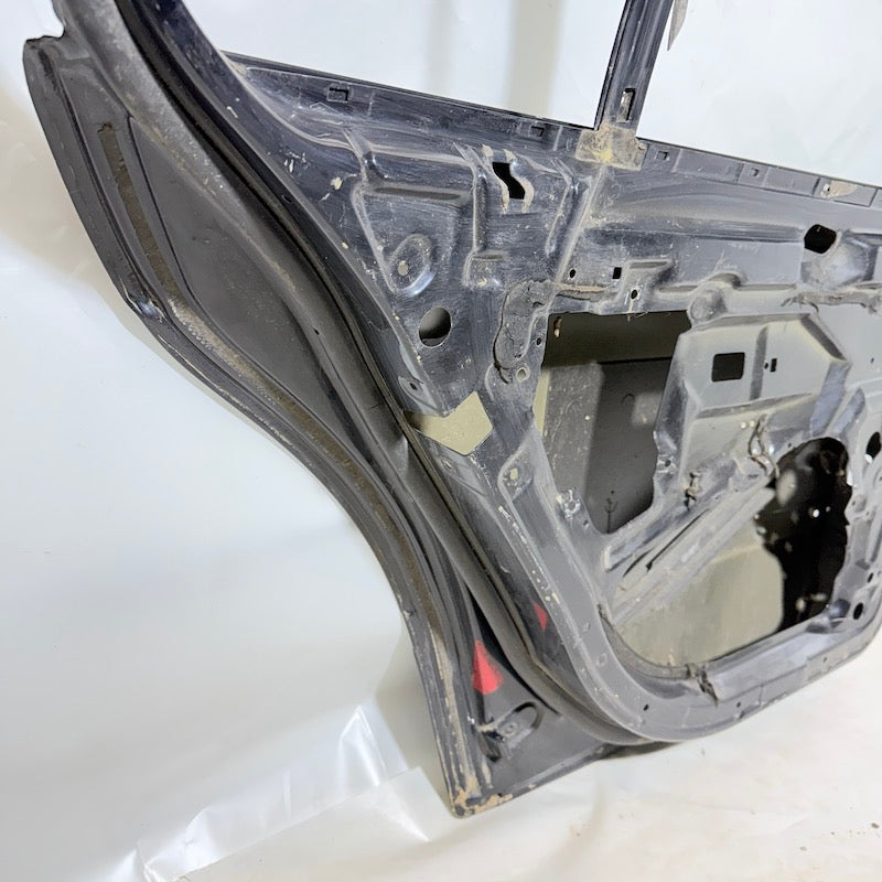 BMW 5 Serisi E39 Sol Arka Kapı En Uygun Oto Parça