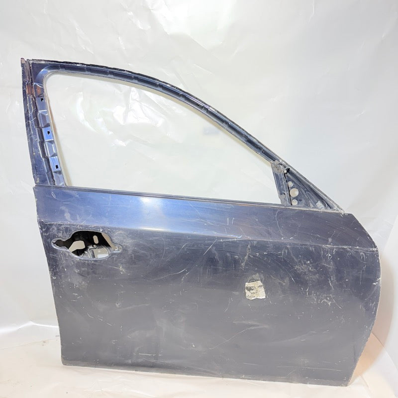 BMW 5 Serisi E60/E61 Sağ Ön Kapı 05-10 En Uygun Oto Parça