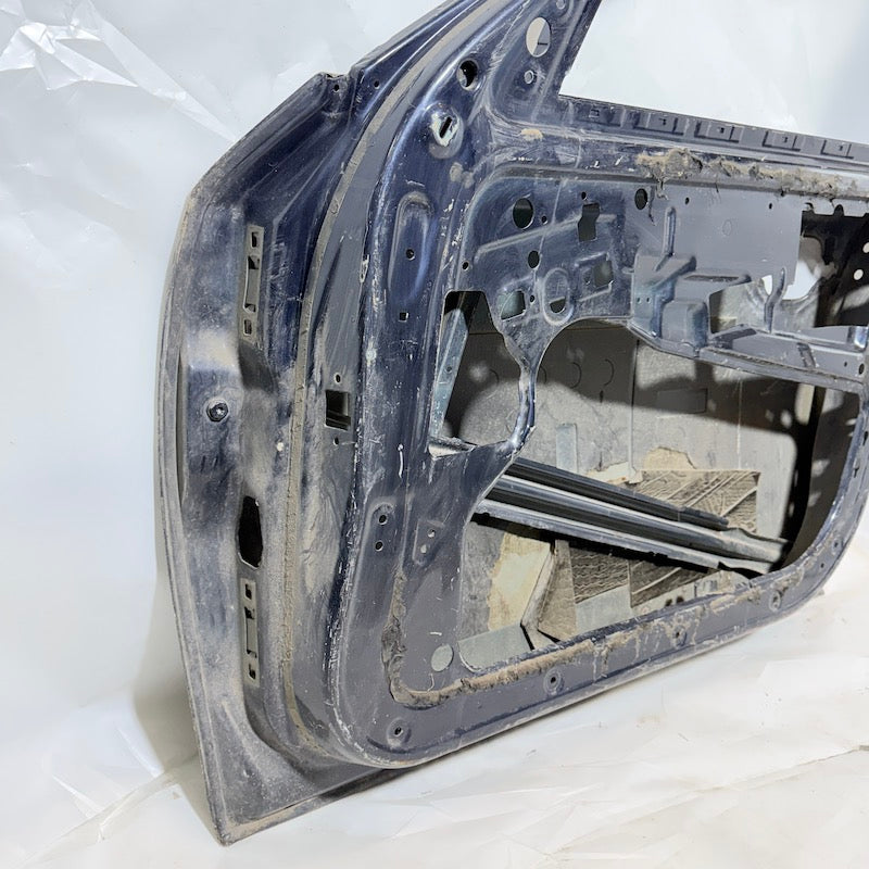 BMW 5 Serisi E60/E61 Sağ Ön Kapı 05-10 En Uygun Oto Parça