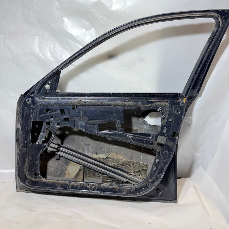 BMW 5 Serisi E60/E61 Sağ Ön Kapı 05-10 En Uygun Oto Parça