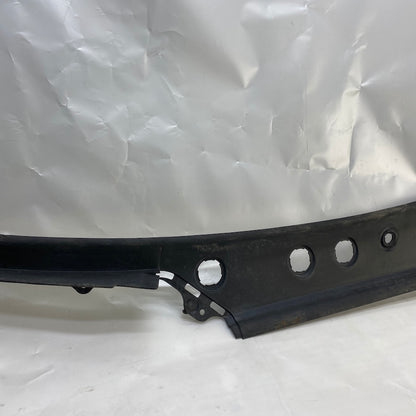 BMW 5 Serisi F07 GT Ön Cam Altı Su Tahliye Paneli 51717199752 Orijinal (2010–2017)