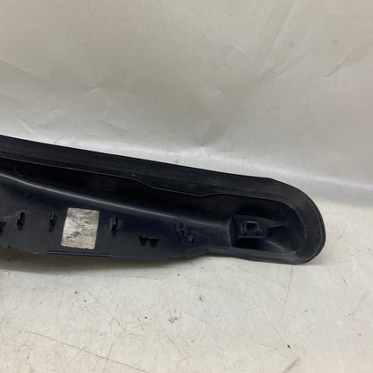 BMW 5 Serisi G30 Arka Sol Bagaj Stop Oluk Çıtası 630371 17-20
