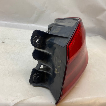 BMW 5 Serisi G30 Dış Stop Lambası 6321737464R/6321737463L 17-20