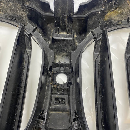 BMW 5 Serisi G30 LCI F90 Ön Panjur Kameralı 51129852283
