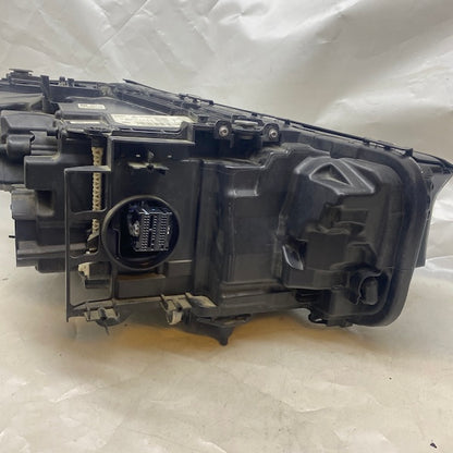 BMW 5 Serisi G30 LCI Sol Far Orijinal 5A388C7-04 En Uygun Oto Parça