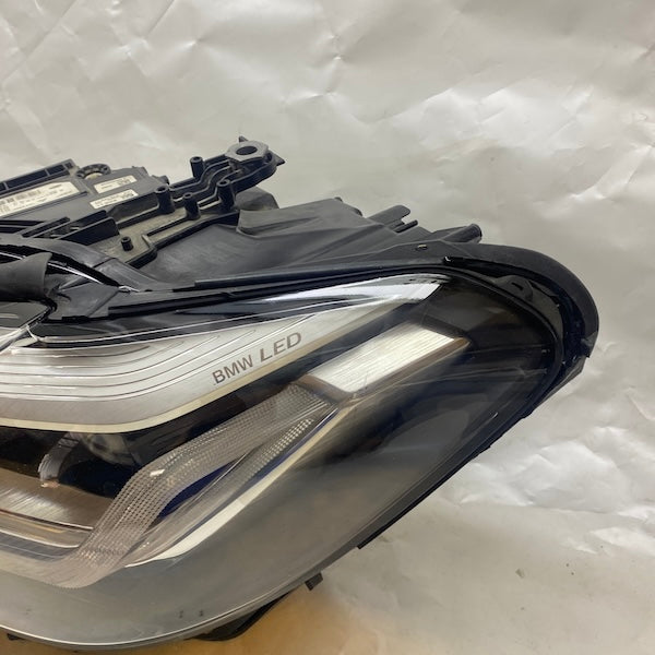 BMW 5 Serisi G30 LCI Sol Far Orijinal 5A388C7-04 En Uygun Oto Parça