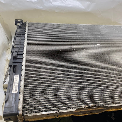 BMW 5/6/7 G30 Su Radyatörü 8686026 Orijinal Çıkma En Uygun Oto Parça