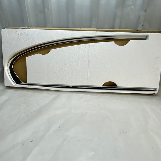 BMW 7 Kasa G12 Arka Cam Çevre Çıtası 51357437858 / 51357437857