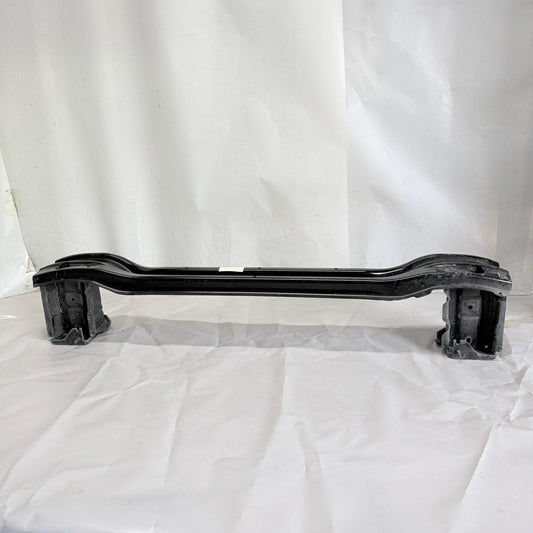 BMW 7 Serisi G70 Arka Tampon Demiri 9464147 21-26 En Uygun Oto Parça
