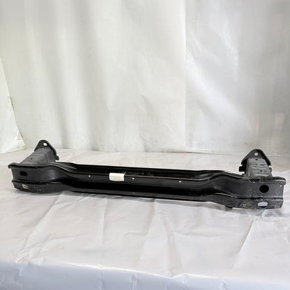 BMW 7 Serisi G70 Arka Tampon Demiri 9464147 21-26 En Uygun Oto Parça