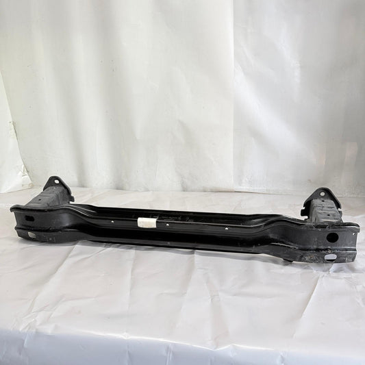 BMW 7 Serisi G70 Arka Tampon Demiri 9464147 21-26 En Uygun Oto Parça