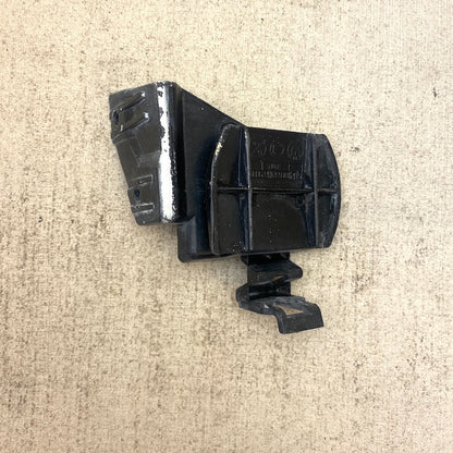 BMW E46 Arka Tampon Yan Montaj Braketi 8195321/8195322