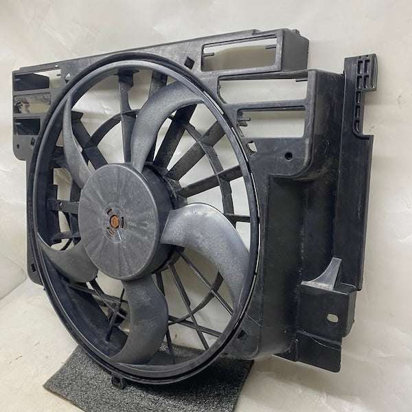 BMW X5 E53 3.0/4.4/4.6 Radyatör Fanı 6921381 Orijinal Çıkma En Uygun Oto Parça