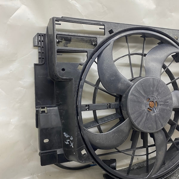 BMW X5 E53 3.0/4.4/4.6 Radyatör Fanı 6921381 Orijinal Çıkma En Uygun Oto Parça