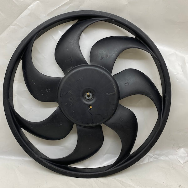 BMW E60 5 Kasa Radyatör Fan Pervanesi 06-11