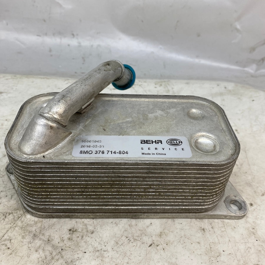 BMW E81/E87/E82/E88/N52/B30 Yağ Soğutucu Radyatör 8MO-376714-804