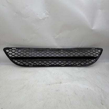 BMW E90 3 Ön Tampon Orta Izgara 5111-7154556 - En Uygun Oto Parça