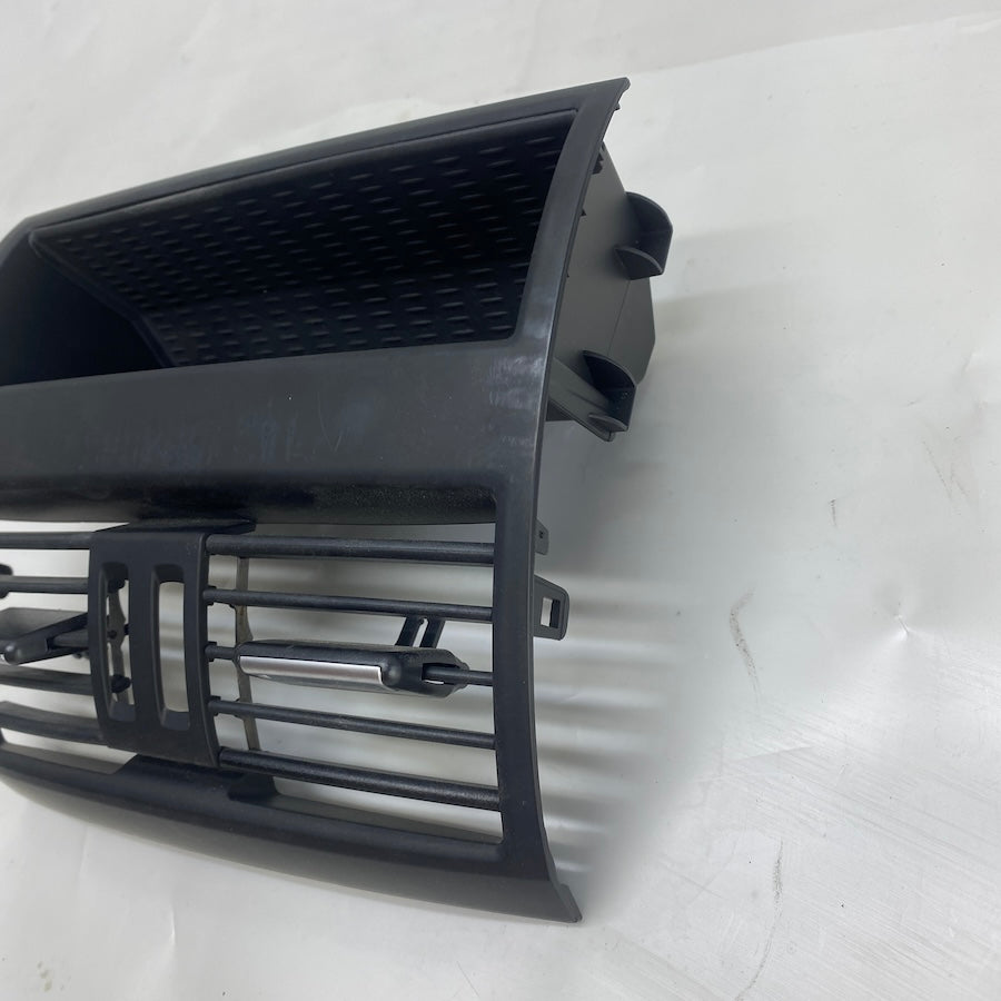 BMW F10 Arka Kalorifer Hava Üfleme Izgarası 6422917167 - En Uygun Oto Parça