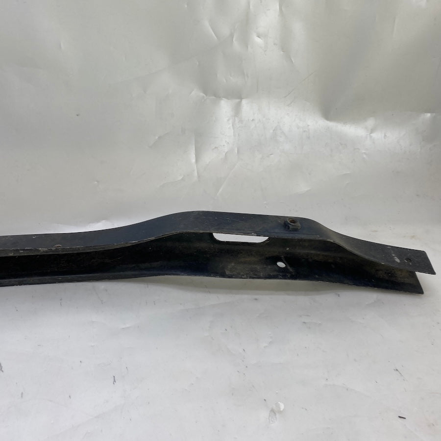BMW F10 M alt tampon demiri – orijinal kullanılmış parça.