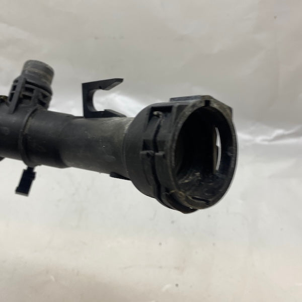 BMW F20 F30 F36 Motor Radyatör Su Hortumu Üst 17128602027-02