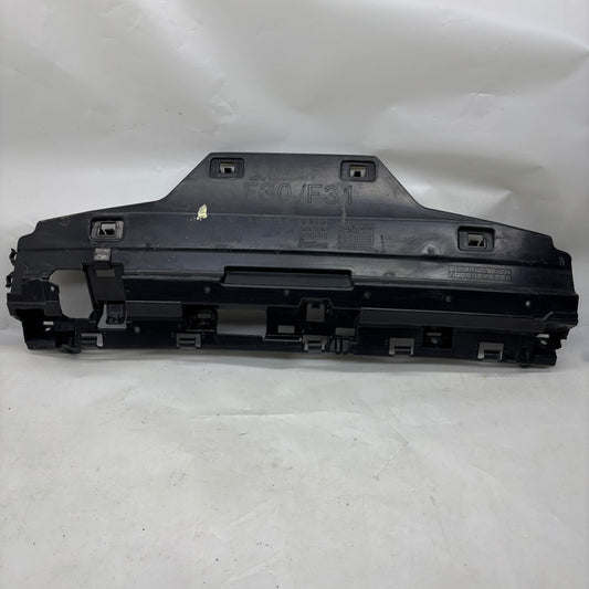 BMW F30 Arka Tampon Orta Bağlantı Braketi 51127256921