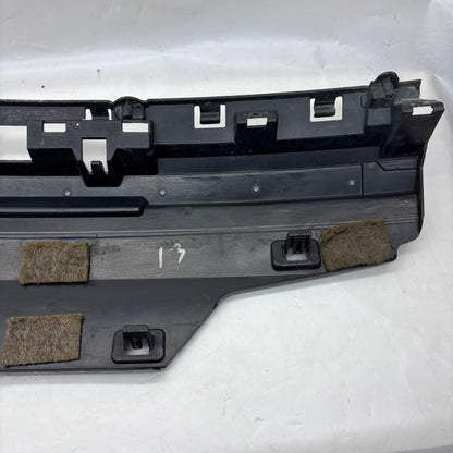 BMW F30 Arka Tampon Orta Bağlantı Braketi 51127256921