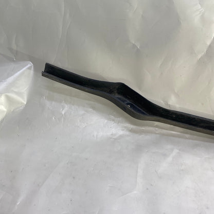 BMW F30 ön tampon alt demiri – sağlam orijinal çıkma, M paket uyumlu