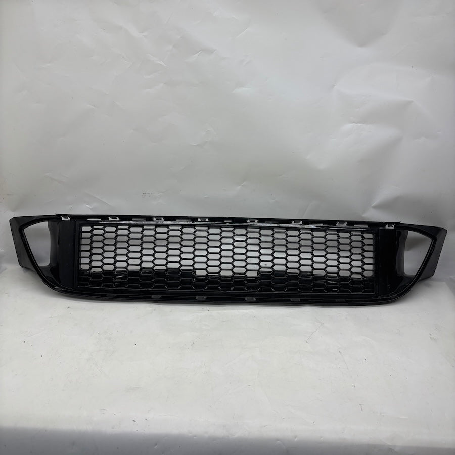 BMW F40 1 Radyatör Hava Kanalı 9448484 - En Uygun Oto Parça