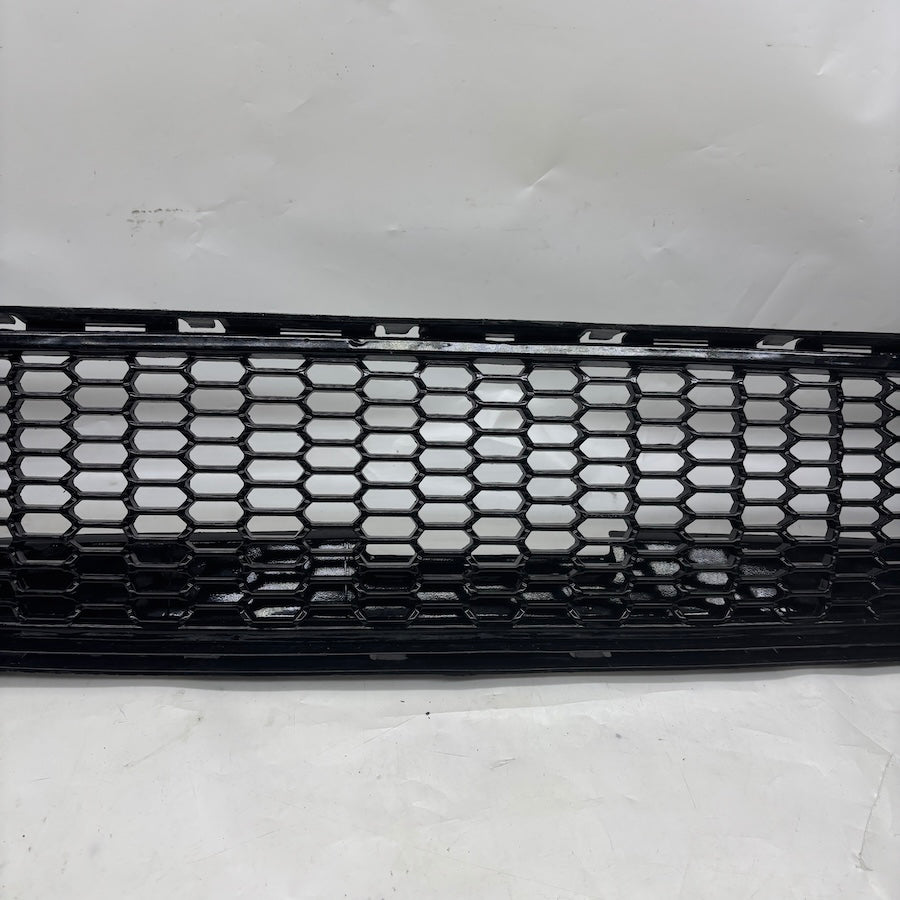 BMW F40 1 Radyatör Hava Kanalı 9448484 - En Uygun Oto Parça