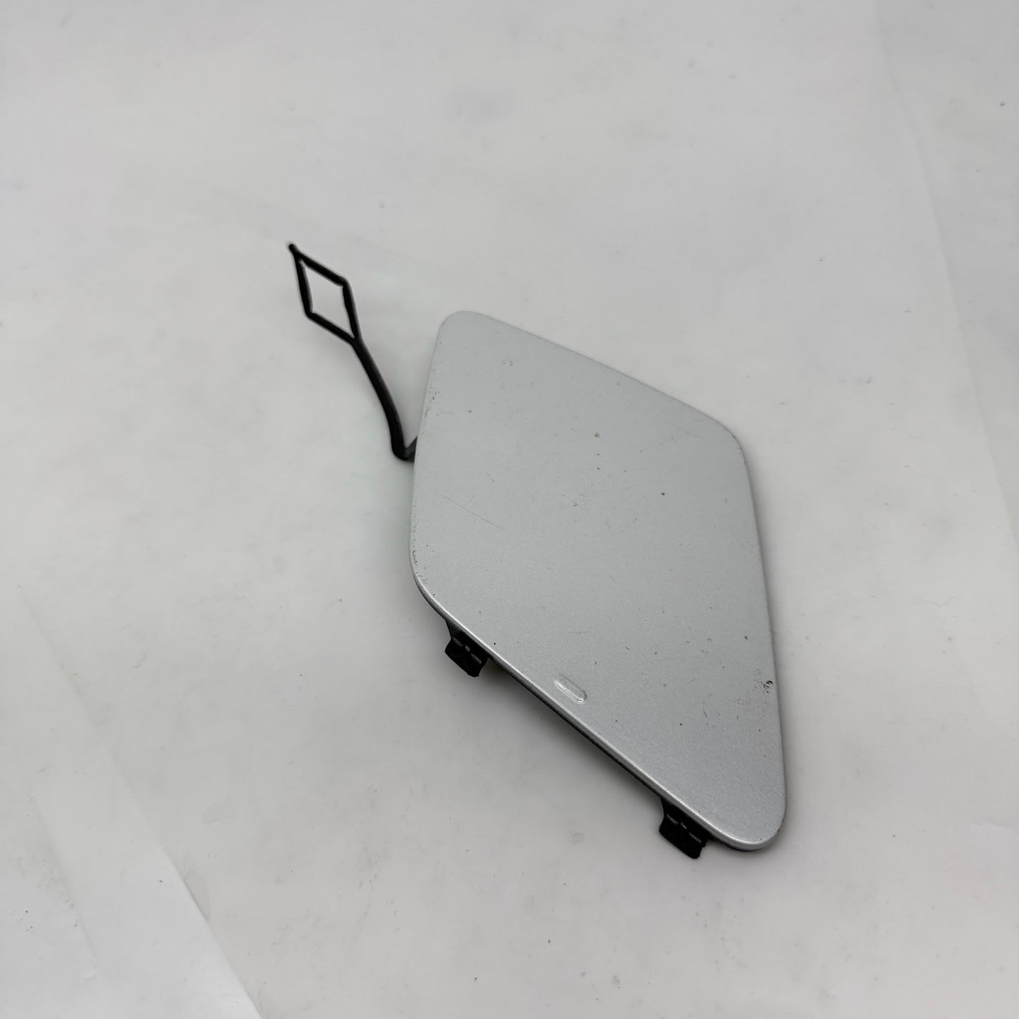 BMW G20 LCI 3 Serisi M Sport Ön Tampon Çeki Demir Kapağı 51115A1BF59