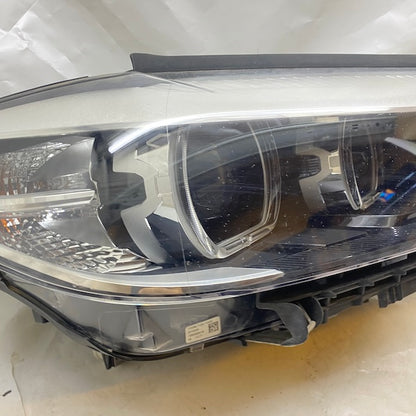 BMW G30 Sağ Far 8499112-01 Orjinal Çıkma En Uygun Oto Parça