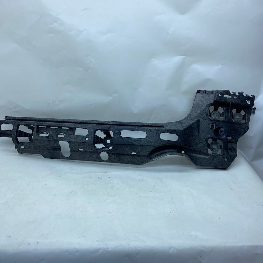 BMW G80 Sağ Arka Tampon Braket 51128074698
