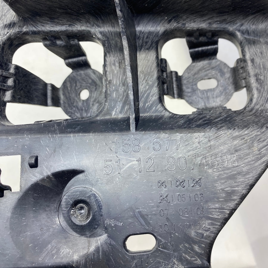 BMW G80 Sağ Arka Tampon Braket 51128074698