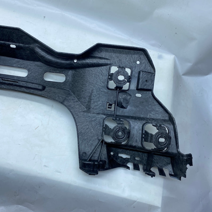 BMW G80 Sağ Arka Tampon Braket 51128074698